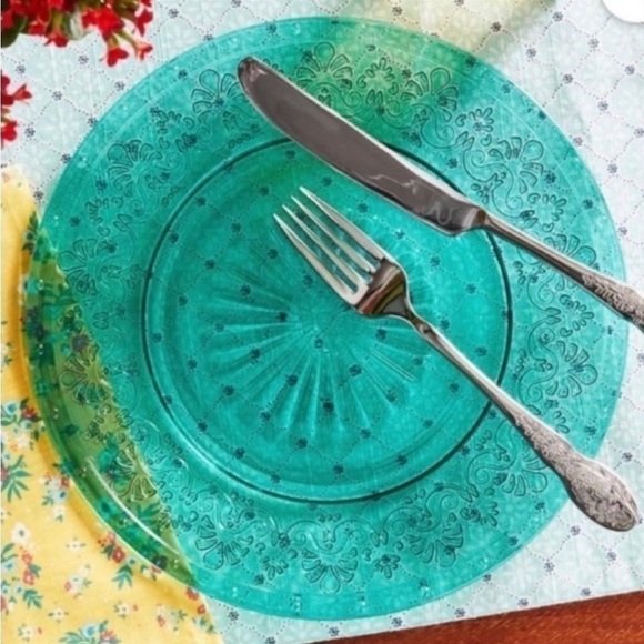 New The Pioneer Woman set of 4 Cassie Dinner
Plates - Teal: - Picture 2 of 6
